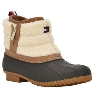Tommy Hilfiger Women's Insulated Duck Boot - size 9